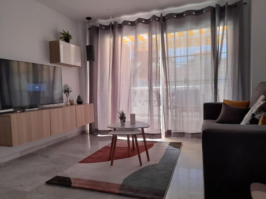 Encantador Apartamento Residencial Con Piscina Torremolinos Extérieur photo